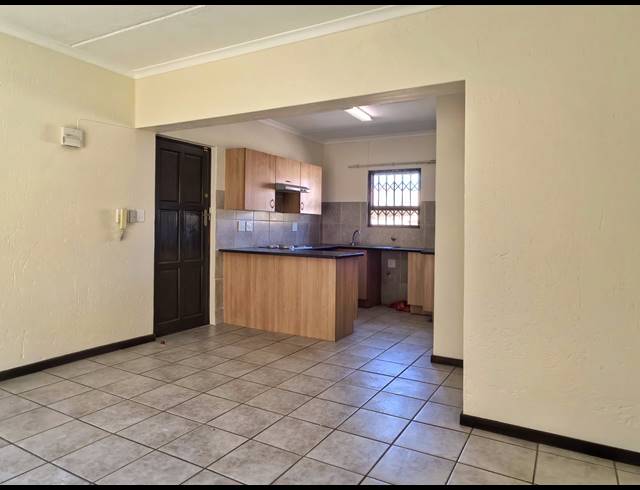 2 BEDROOM APARTMENT FOR SALE IN FRANKLIN ROOSEVELT PARK